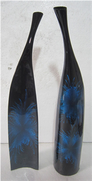 set of 2 lacquer vases
