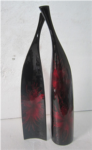 set of 2 lacquer vases 