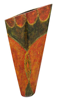 triangle vase 