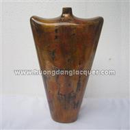 lacquer vase