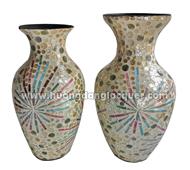 set of 2 lacquer vases