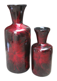 set of 2 decanter lacquer  vases