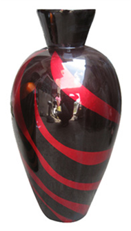 Lacquer flower vase